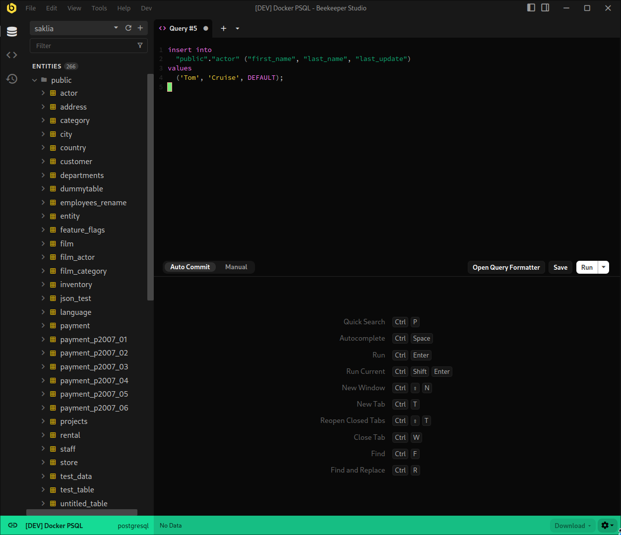 A screenshot of the Beekeeper SQL Editor, showcasing the new Auto/Manual Commit toggle.
