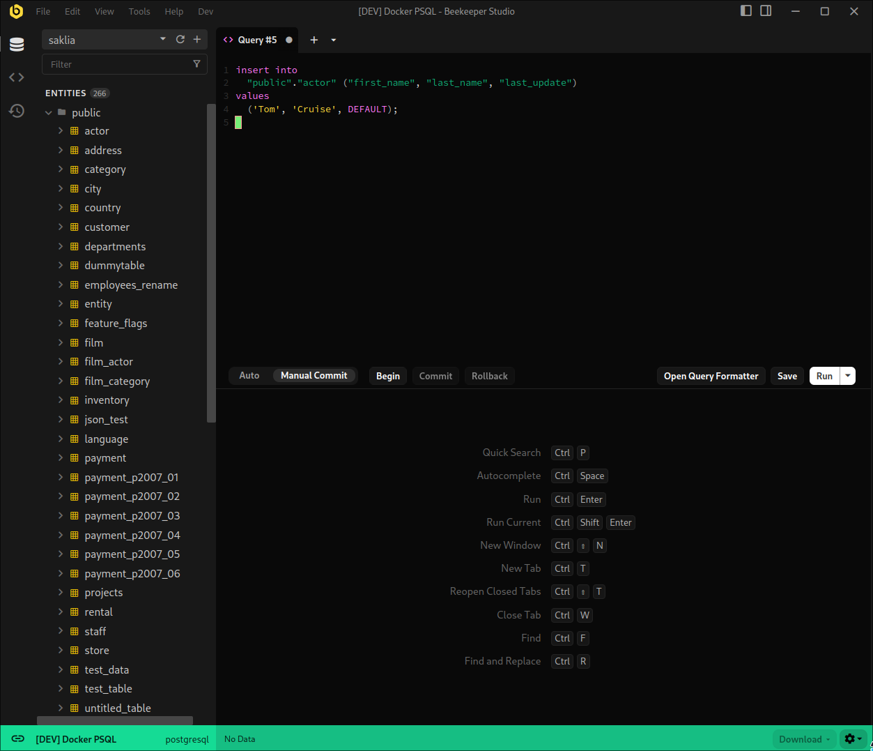 A screenshot of the Beekeeper SQL Editor with manual commit activated